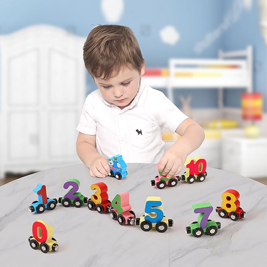 Colorful counting number blocks train set for early math learning